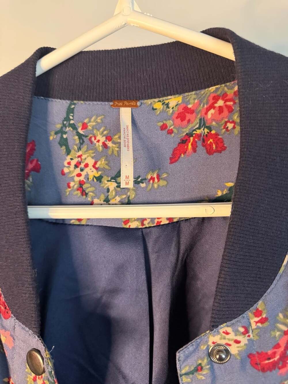 Free People Blue Floral and Abstract Pattern Bomber Jacket Size M - Picture 2 of 6